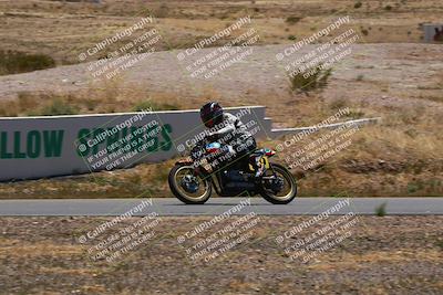 media/Apr-19-2025-AHRMA (Sat) [[3d98ca3309]]/Race/Group 1/Turn 4/